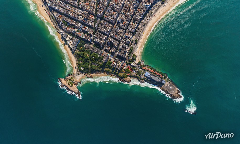 Between Copacabana and Ipanema beaches