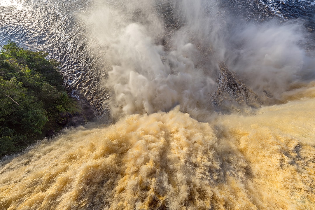 Hacha Waterfall, Canaima Lagoon, Venezuela