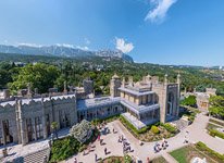 Vorontsov Palace at the base of the Ai-Petri mountain