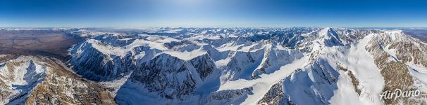 Above Bolshoi Aktry glacier