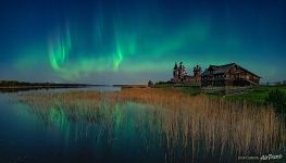 Northern lights above Kizhi