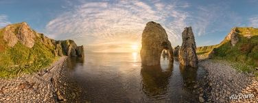 Rocks of the Golden Bay