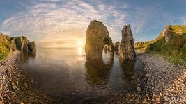 Rocks of the Golden Bay