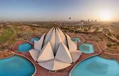 Lotus Temple. Delhi, India