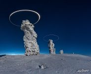 Manpupuner Pillars at night 4