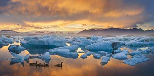 Ice lagoon J&#246;kuls&#225;rl&#243;n, Iceland