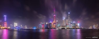 Shanghai at night, China (34316x13850 px)