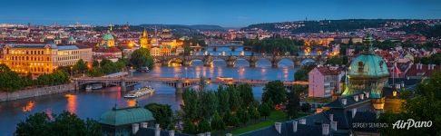 Prague, Czech Republic (26354x8115 px)